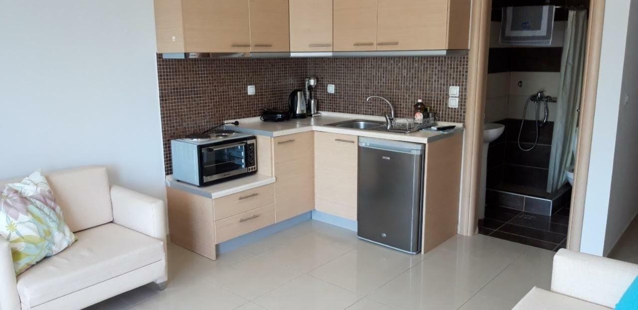 Tetyk Keramoti Hotel Apartments Екстериор снимка